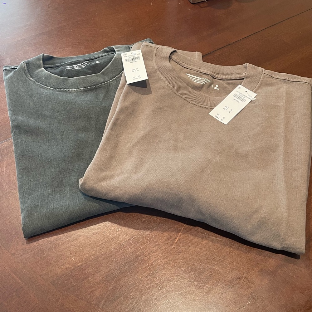 Abercrombie & Fitch Short Sleeve Tees - Gray and Tan